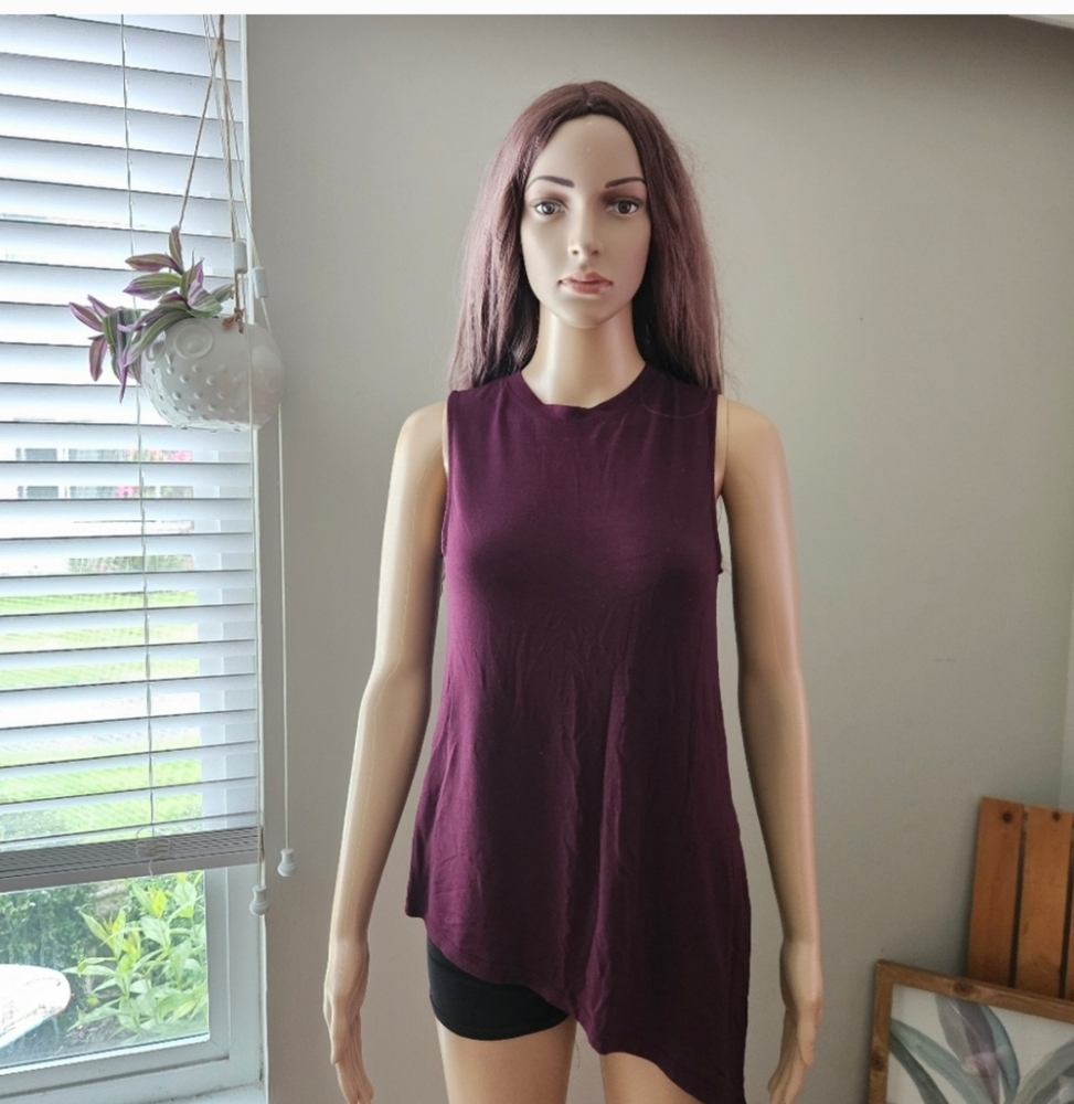 Athleta purple eggplant sleeveless assymetrical tank top lone line modal